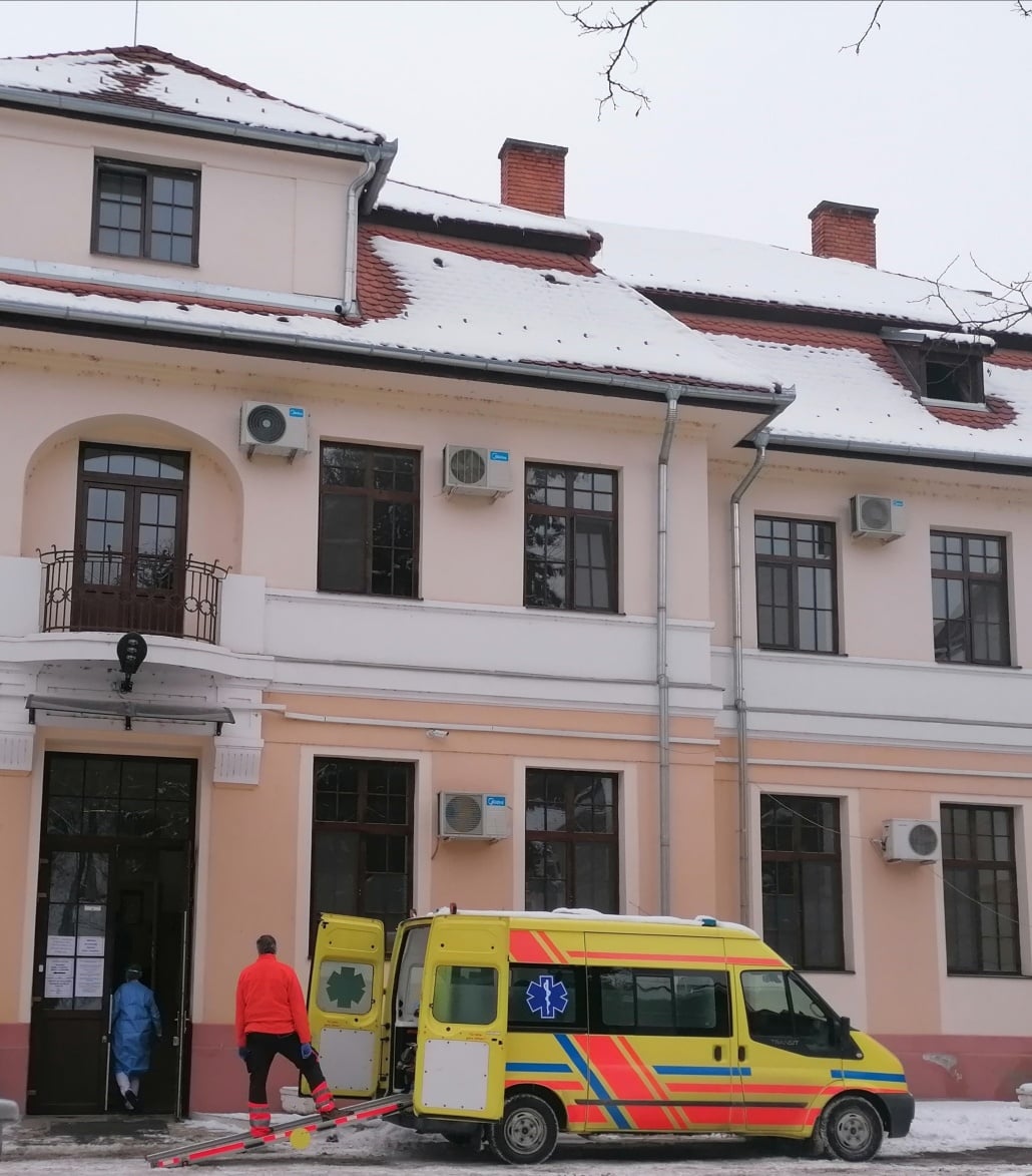 Noi reguli la centrele de evaluare COVID-19. Prezentarea se face în primele 5 zile de la pozitivare