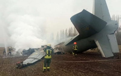Avion militar ucrainean, prăbuşit în apropiere de Kiev, cu 14 persoane la bord