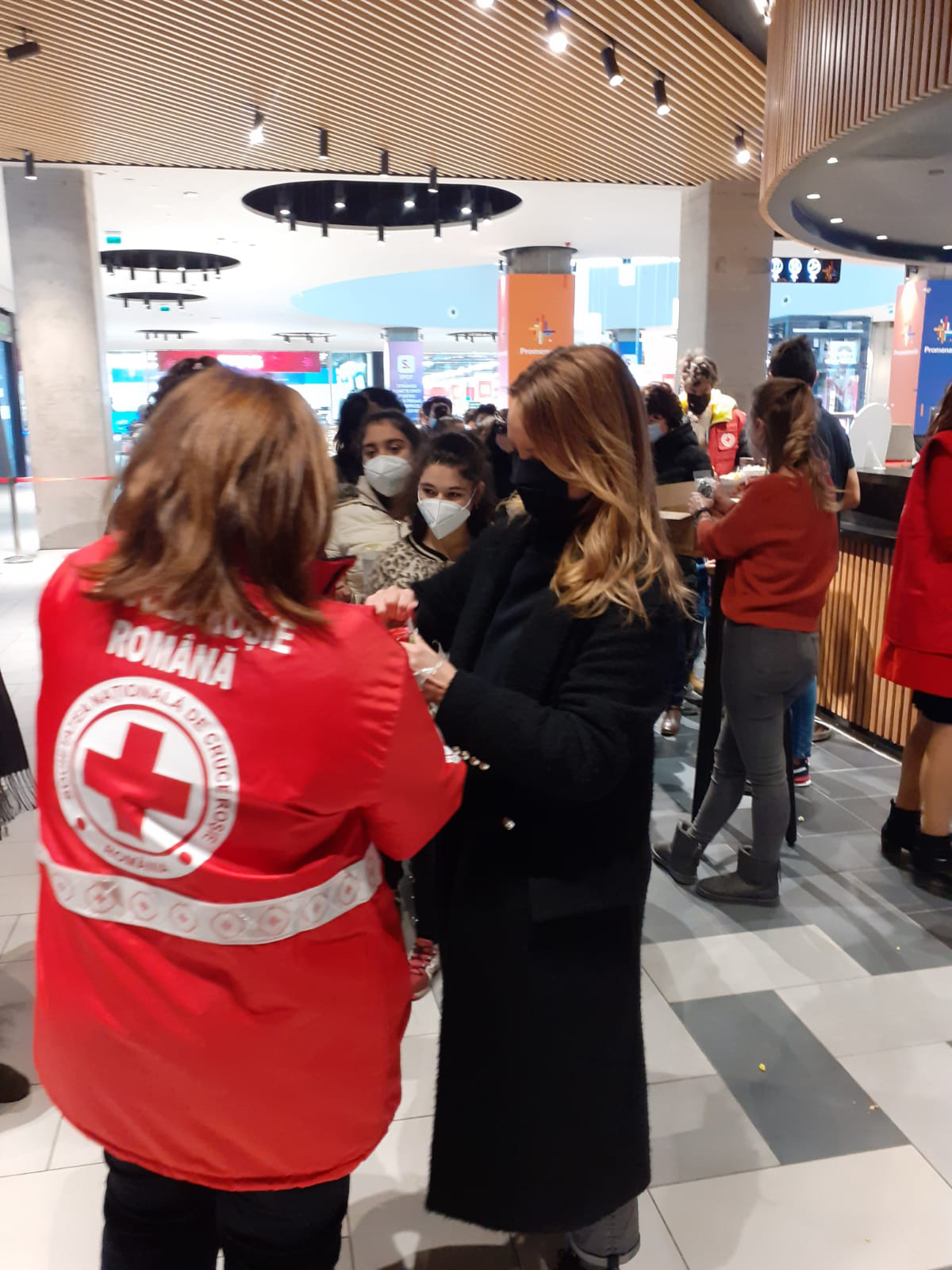 Crucea Roșie Sibiu se implică în campaniile de donare pentru refugiați