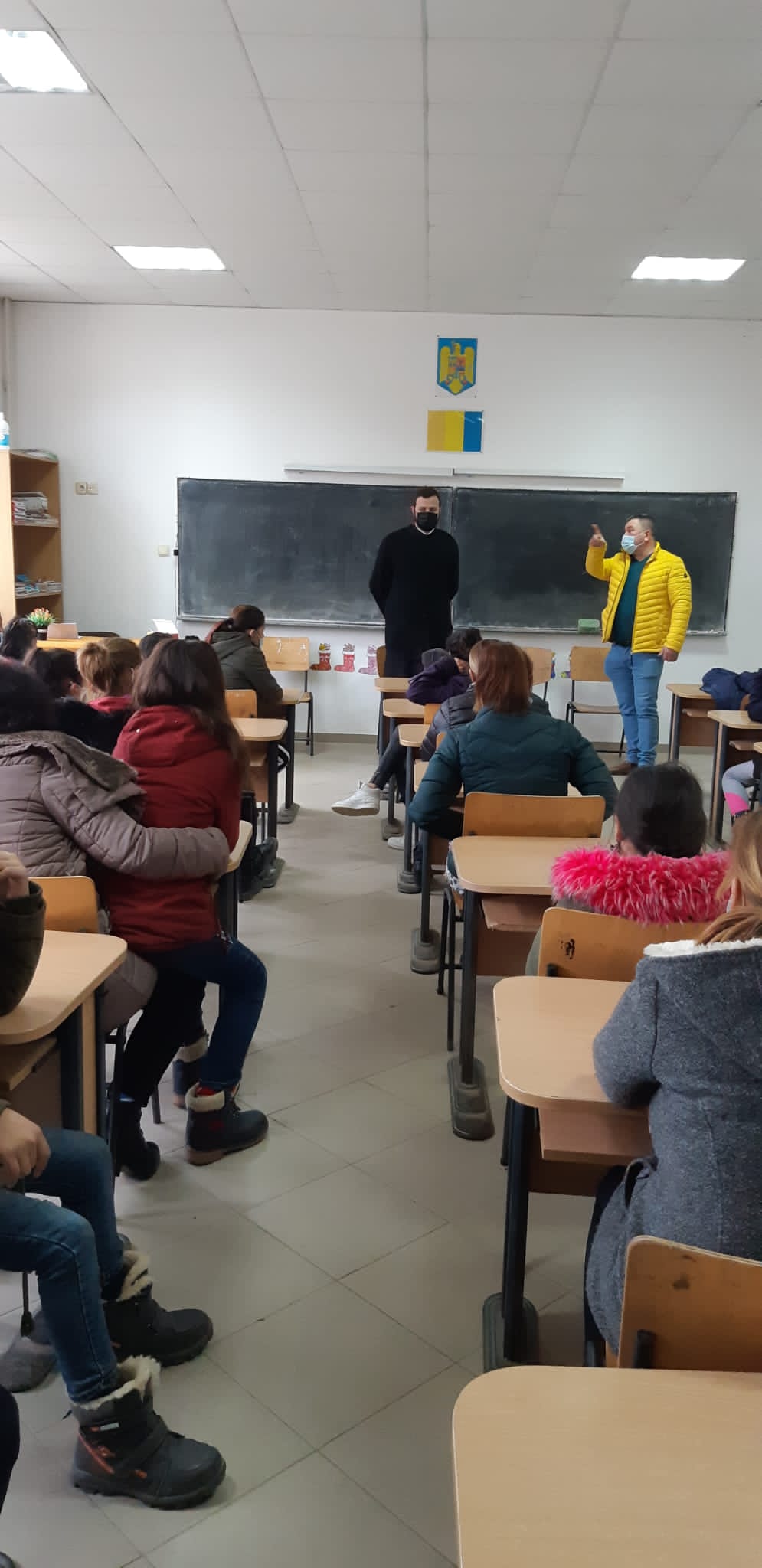 „Solidari cu copiii singuri acasă” : Proiect al Arhiepiscopiei pentru copii cu părinți plecați în străinătate