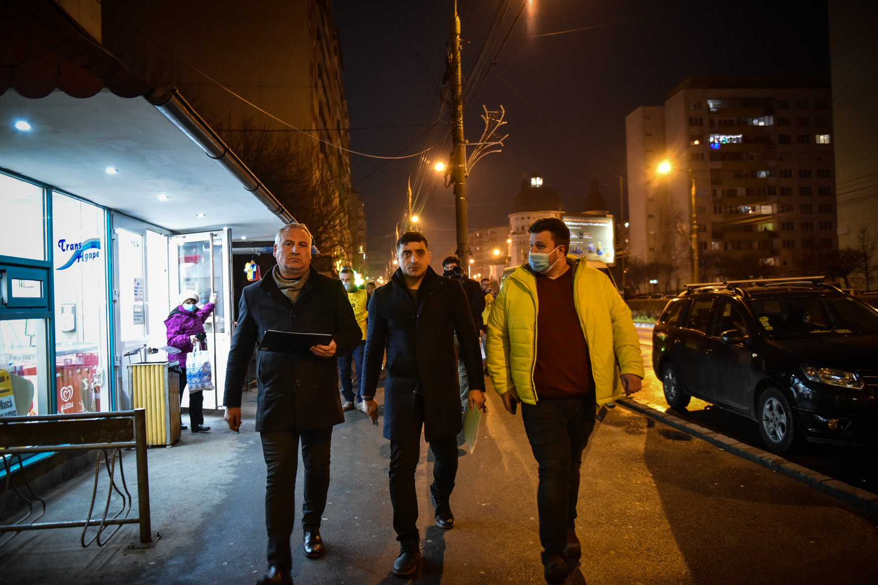 Senator AUR de Sibiu preia un mesaj în care se cere armatei, să apere poporul de ”dușmanii” din Guvern și din majoritatea parlamentară