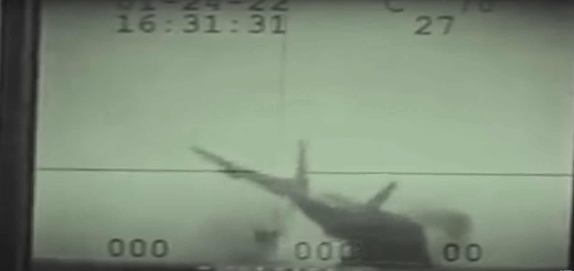 VIDEO. Au apărut imaginile în care avionul american F-35 de 100 de milioane de dolari s-a prăbușit pe un portavion