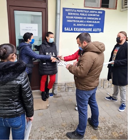 Sibienii care aspiră la carnetul de șofer, abordați de Serviciul Anticorupție: luați atitudine!