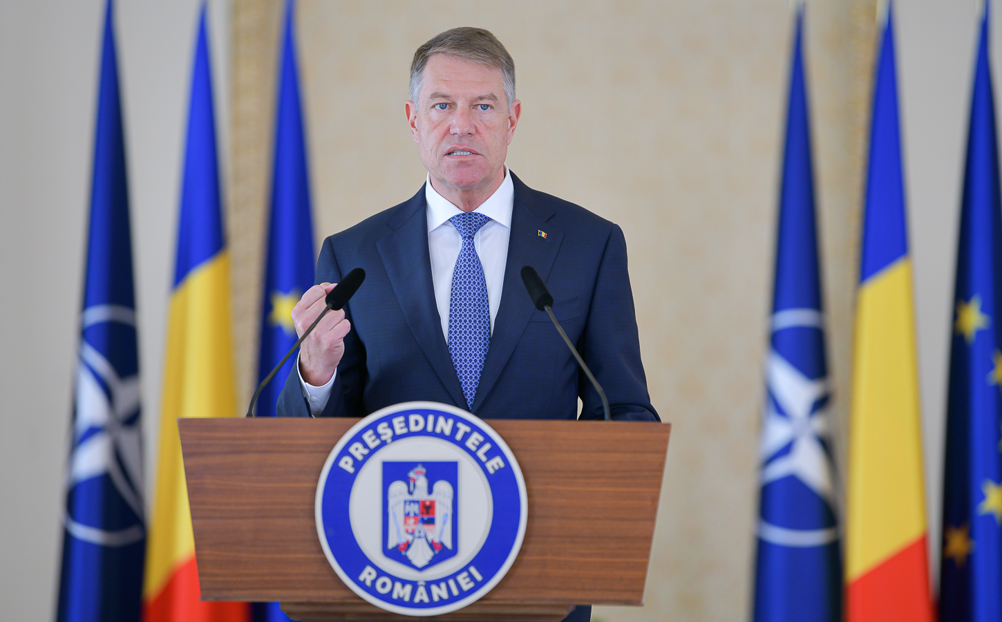 Președintele Klaus Iohannis: România va crește de 2% la 2,5% din PIB bugetul pentru apărare
