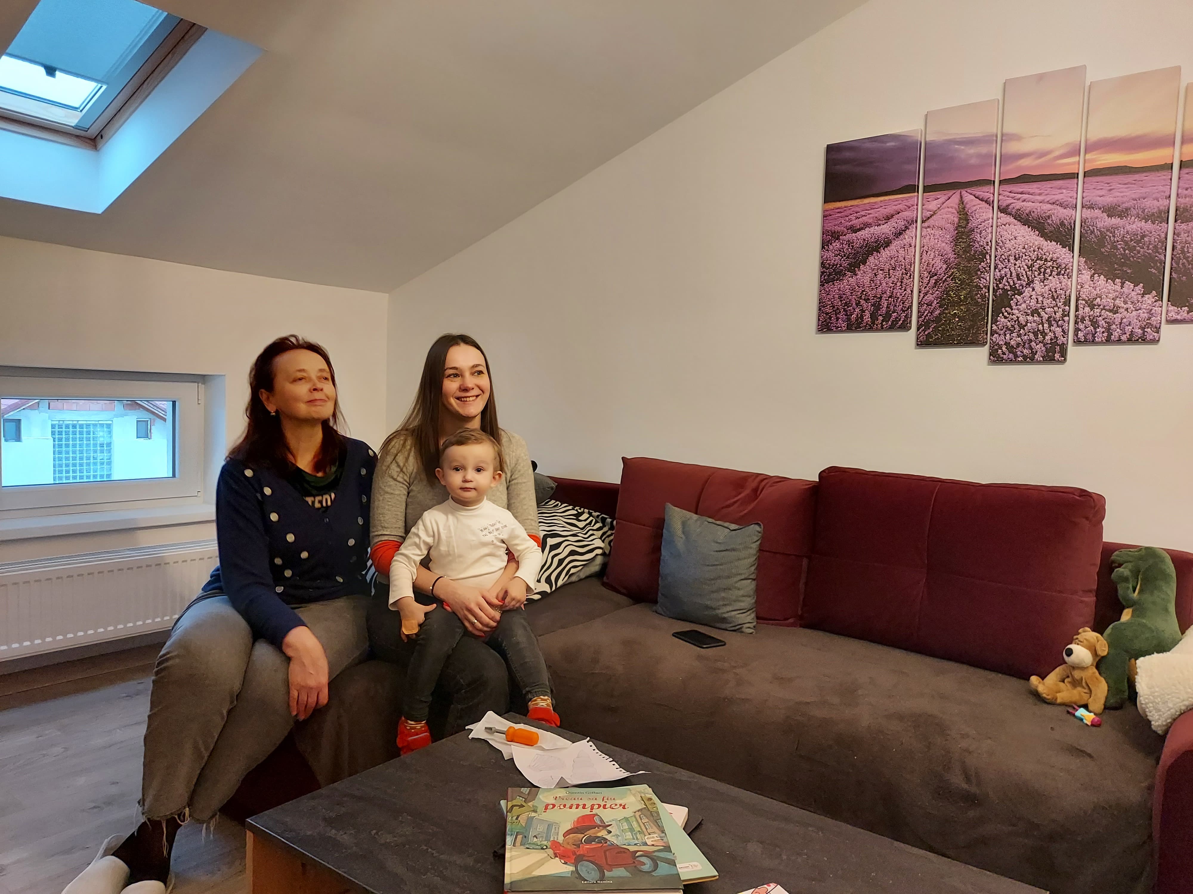 Olena, una din primele refugiate ajunse la Sibiu: „Dacă nu aveam un copil, rămâneam și luptam”