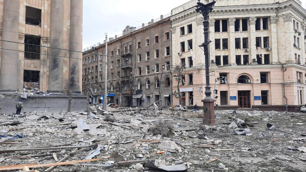 FOTO VIDEO Cum arată piața centrală din Harkov după bombardamenul de azi dimineață