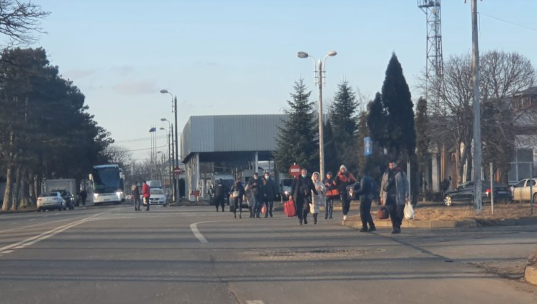Poliţiştii de frontieră din Maramureș au depistat opt ucraineni care au trecut Tisa înot
