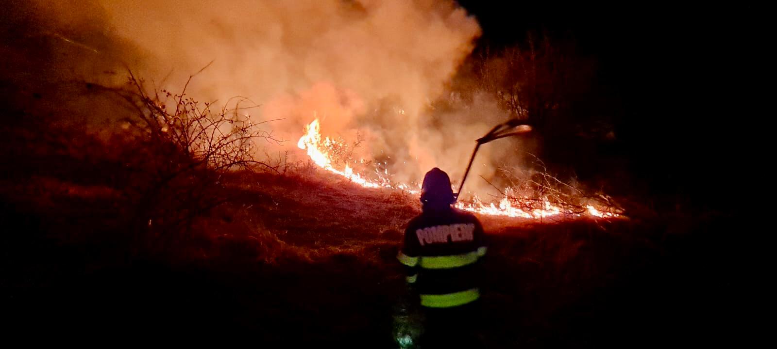 Pompierii au avut peste 230 de misiuni, în weekend – cazuri medicale, verificări la ATI și incendii