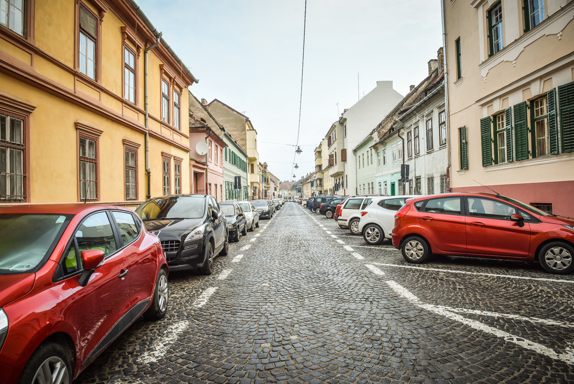 Medicii din Sibiu rămân fără parcare gratuită de la primărie