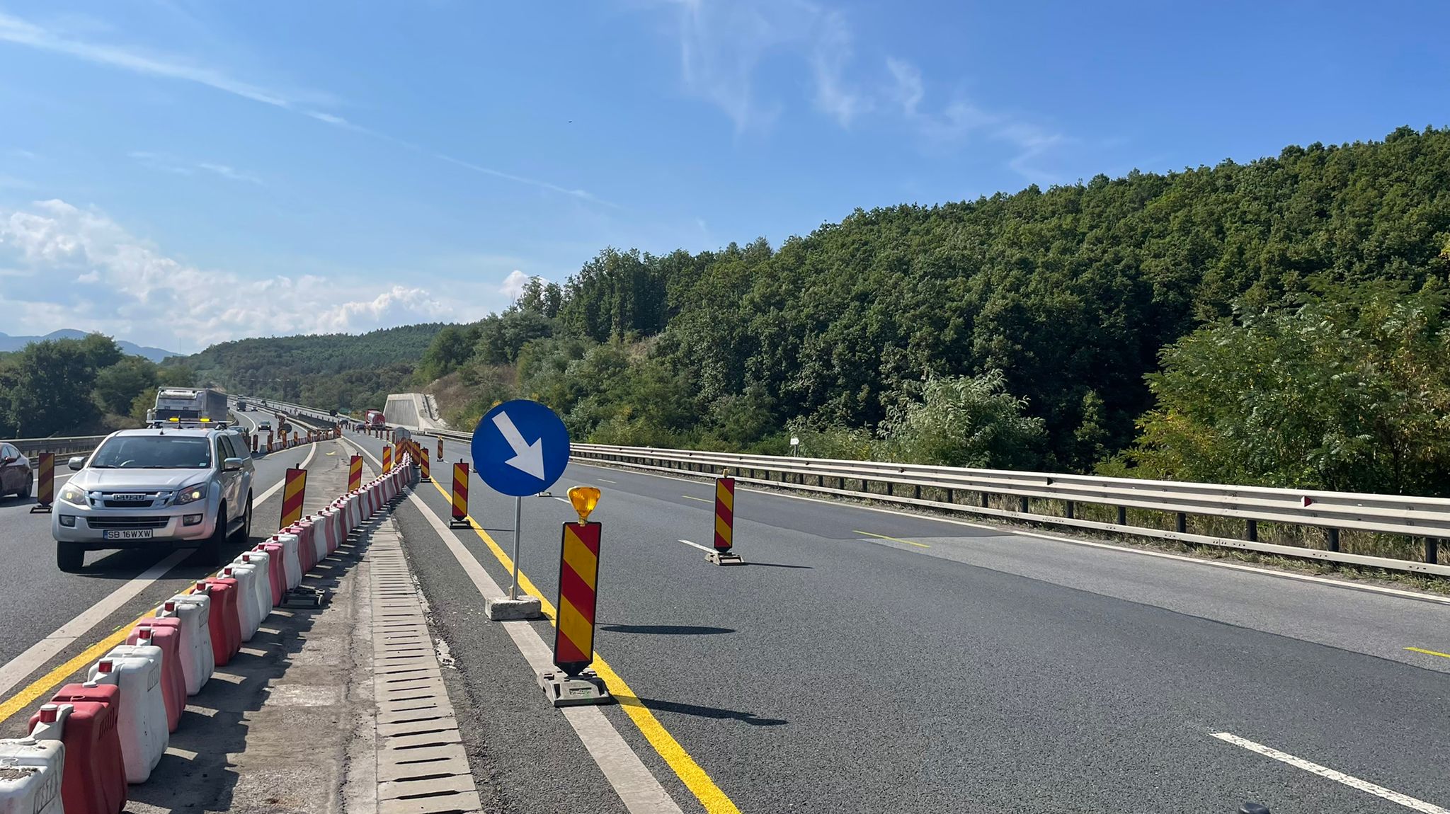Restricții de circulație pe Autostrada A1 Sibiu - Deva, în județul Sibiu. Se repară carosabilul