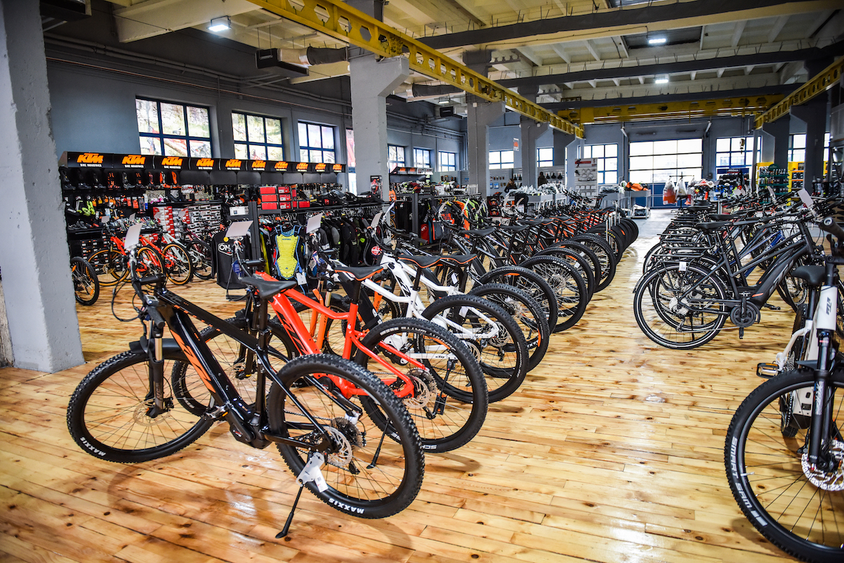 to bound Ruby Billable S-a deschis cel mai mare magazin de biciclete din Sibiu și împrejurimi: KTM  xtur