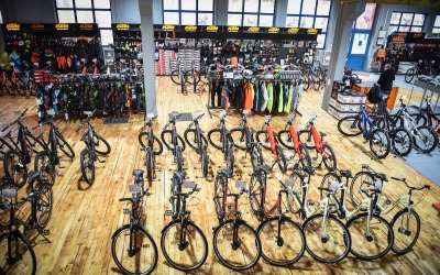 S-a deschis cel mai mare magazin de biciclete din Sibiu și împrejurimi: KTM xtur