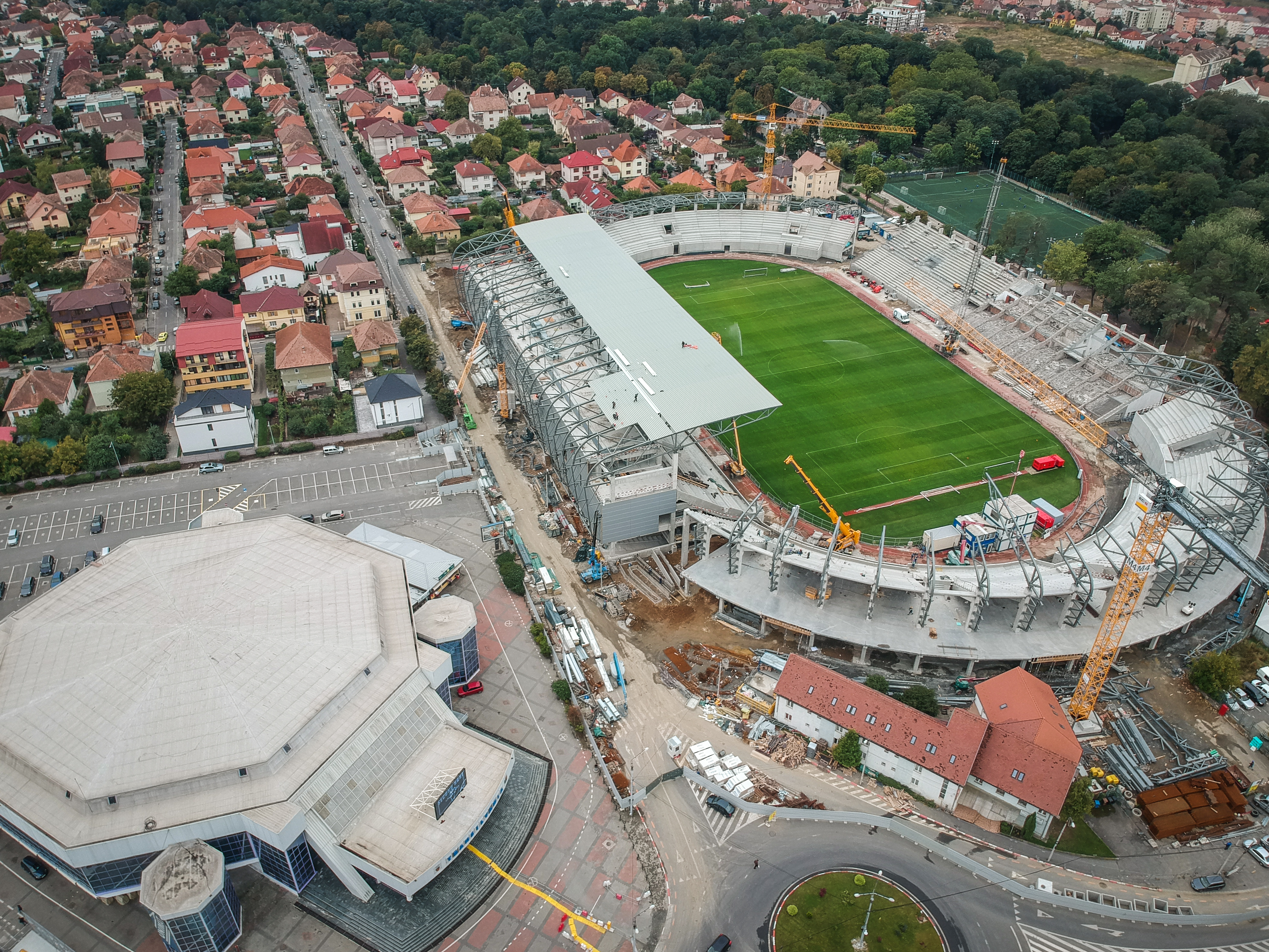 Se redeschide traficul pe o bandă, pe strada Octavian Goga, în zona stadionului