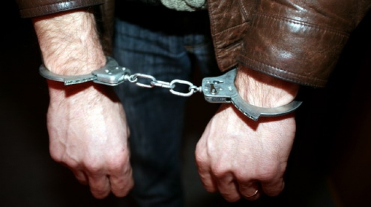 Patru sibieni condamnați la închisoare pentru tâlhărie calificată și complicitate la tâlhărie, prinși de poliție