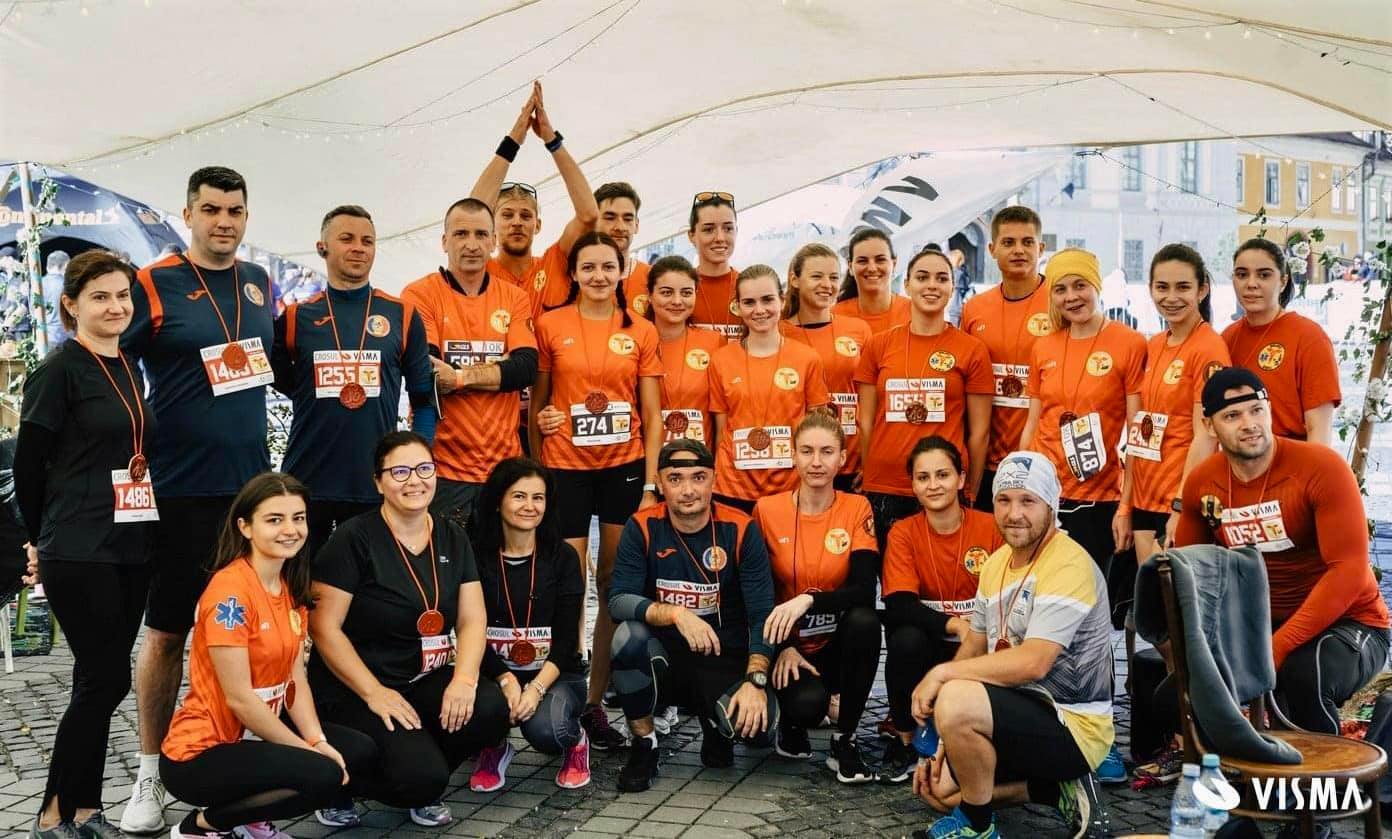 Voluntarii SMURD Sibiu aleargă pentru dotarea ambulanței de Terapie Intensivă Mobilă cu un aparat nou. „Aducem spitalul lângă pacient”