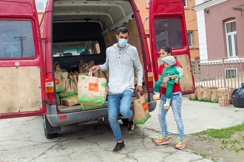 Mai este nevoie de 4.500 de lei pentru ca 150 de copii din centre de plasament să se bucure de Paști