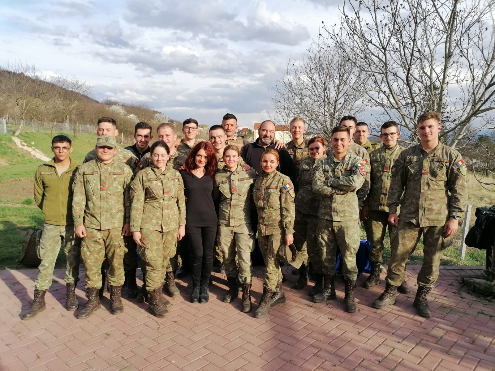 Gusterita casa romaneasca studenti militari