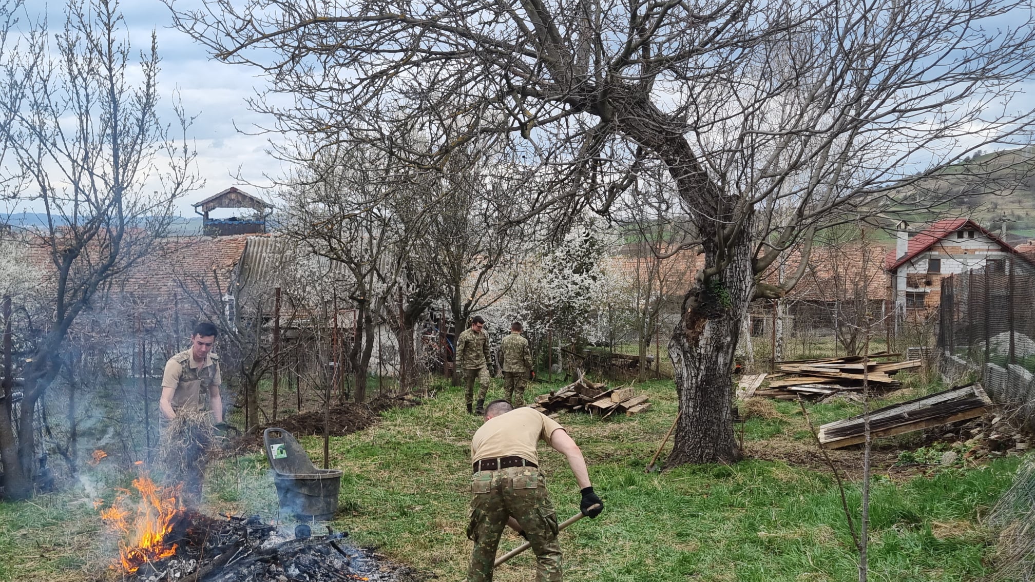 Gusterita casa romaneasca studenti militari