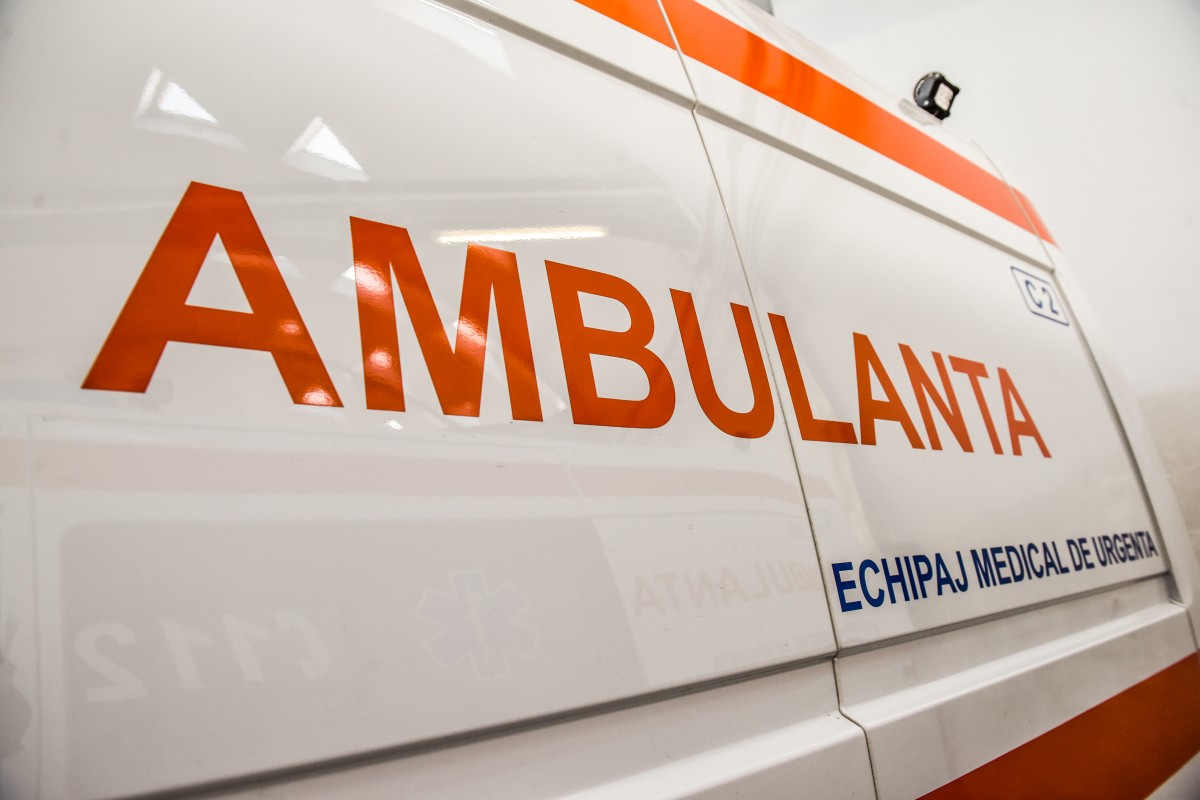 Accident cu șase mașini pe DN1, aproape de București. Cinci victime au fost duse la spital, una cu elicopterul
