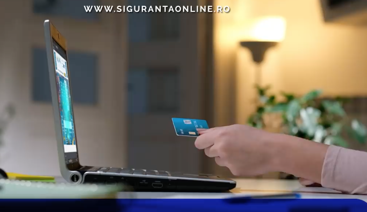 VIDEO Campanie a poliției sibiene înainte de sărbători. „Nu accesați linkuri trimise de necunoscuți”