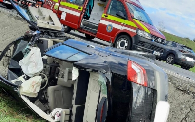 Actualizare. Șoferii celor două mașini implicate în accidentul de pe DN1 au murit