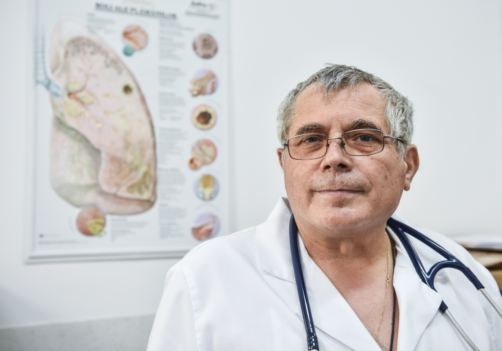 Dr. Ioan Draghila despre țigările electronice: Acest tip de fumat este o capcană pentru tineri, pentru minori