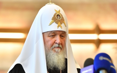 Patriarul rus Kiril le cere soldaţilor să apere Rusia, o ţară care 
