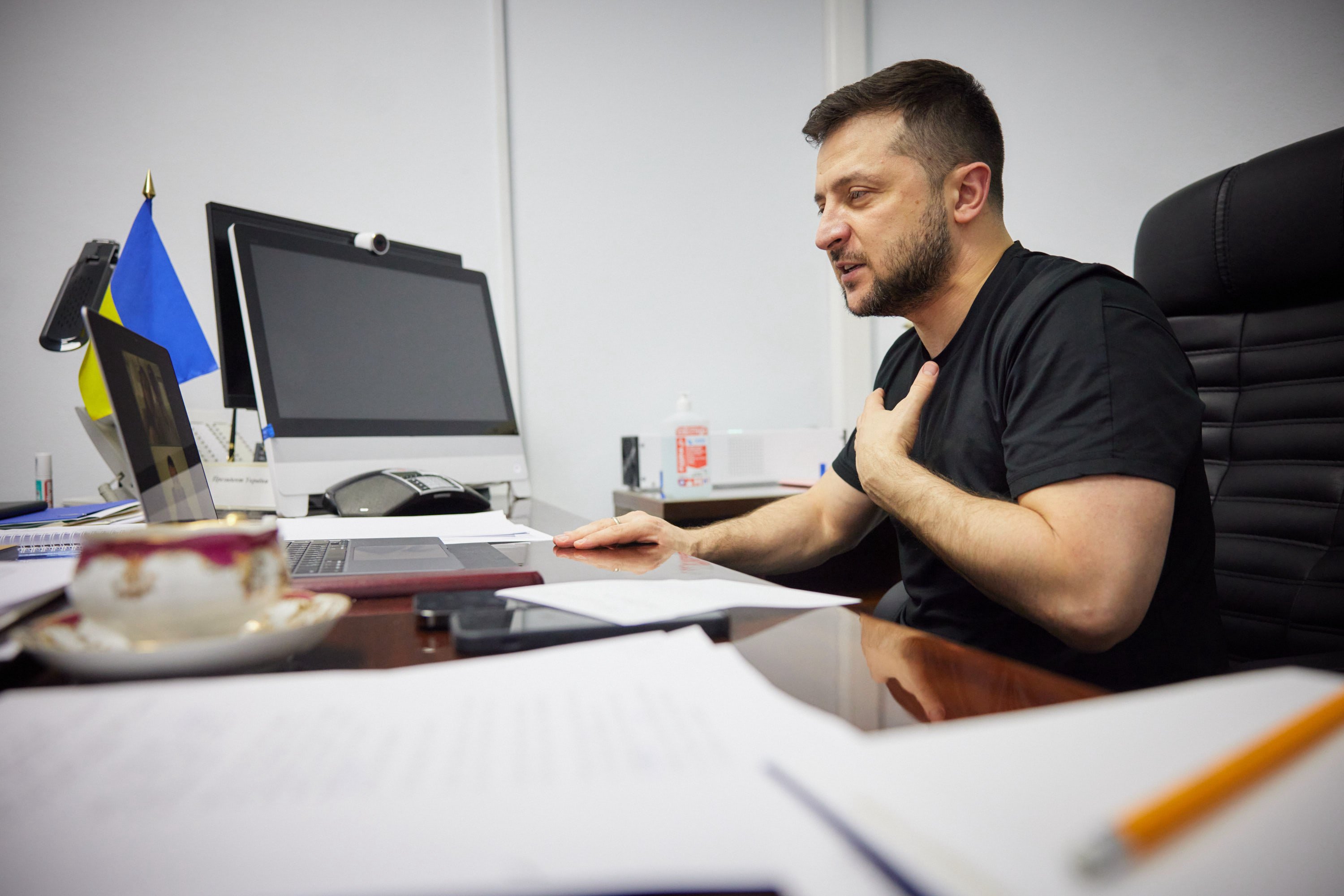 Zelenski: E nevoie de alte sancţiuni; opriţi tranzitul mărfurilor, închideţi porturile pentru navele ruseşti