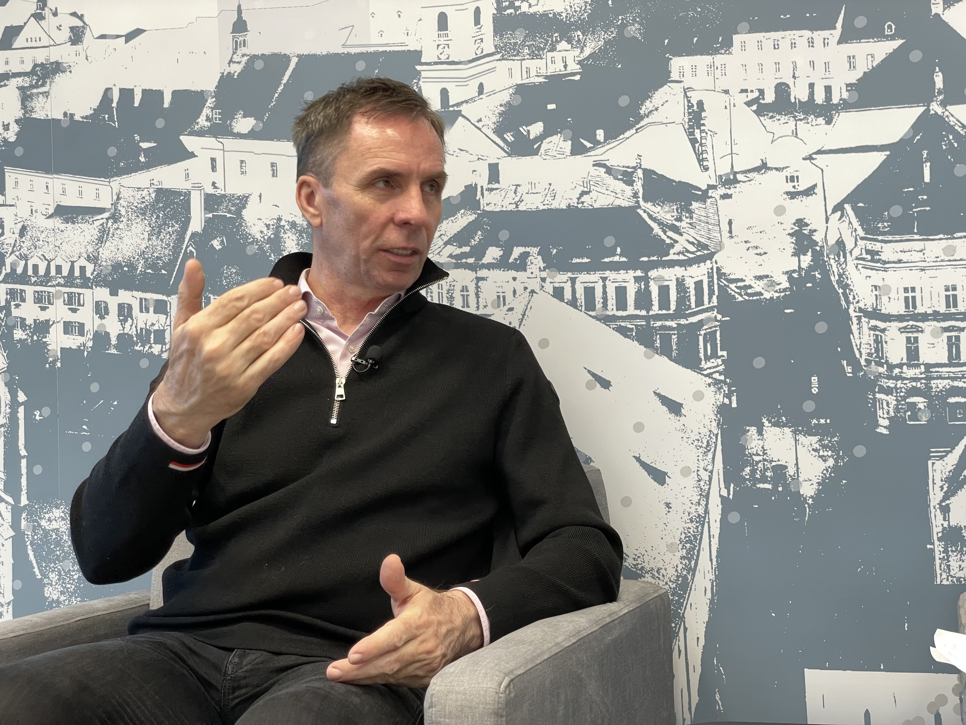 József Váradi, CEO-ul Wizz Air, la Sibiu: ”Suntem hotărâți să continuăm investițiile în România, vrem să aducem mai multe avioane, să deschidem rute noi”