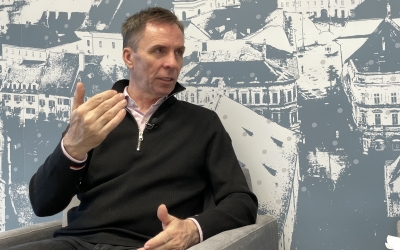 József Váradi, CEO-ul Wizz Air, la Sibiu: ”Suntem hotărâți să continuăm investițiile în România, vrem să aducem mai multe avioane, să deschidem rute noi”