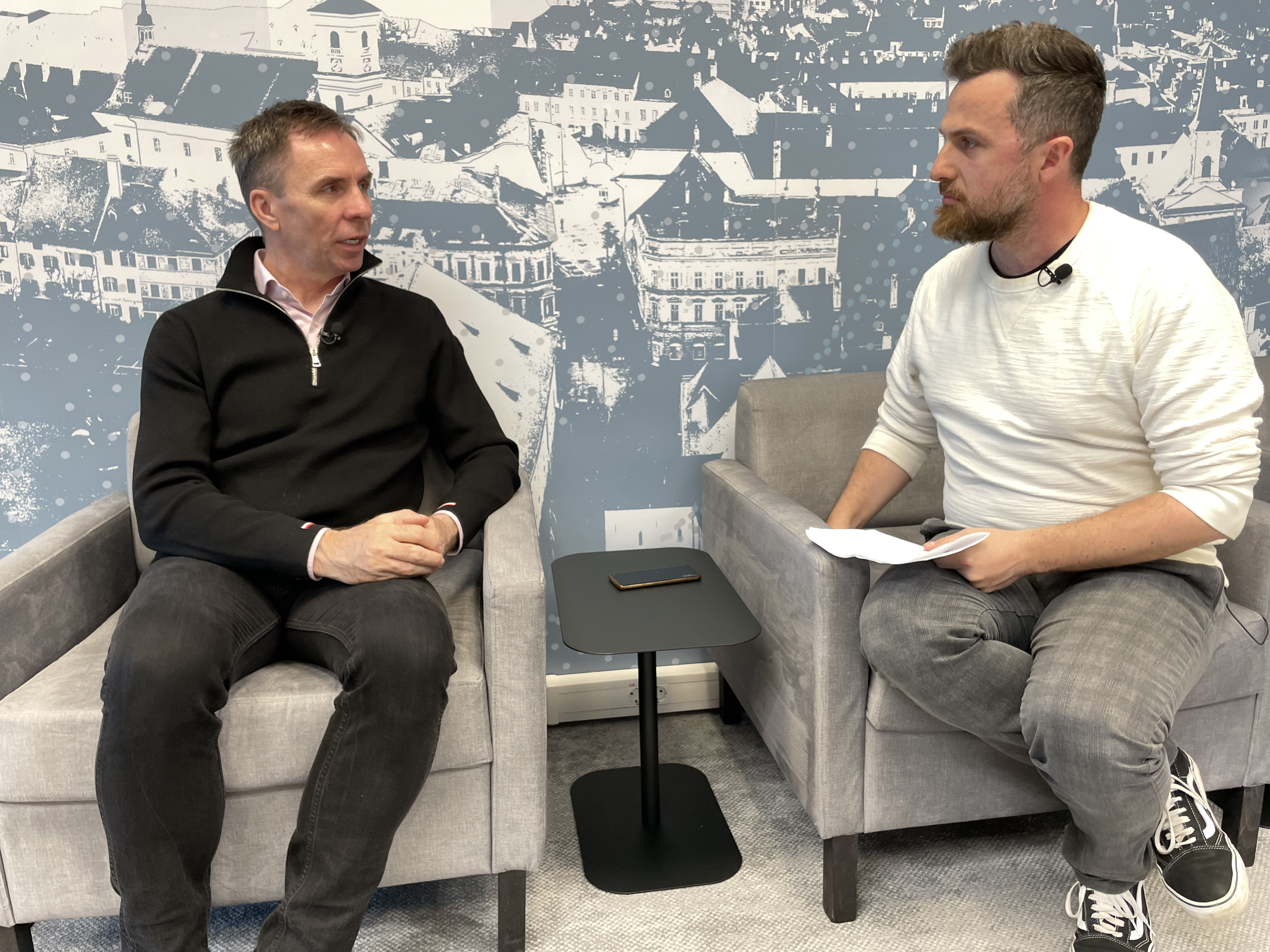 Va afecta Sibiul deschiderea Aeroportul din Brașov? József Váradi, CEO-ul Wizz Air: ”Avem un interes real pentru fiecare aeroport din România”