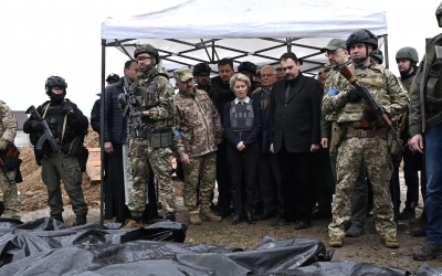 Von der Leyen promite represalii pentru atrocităţile de la Bucea