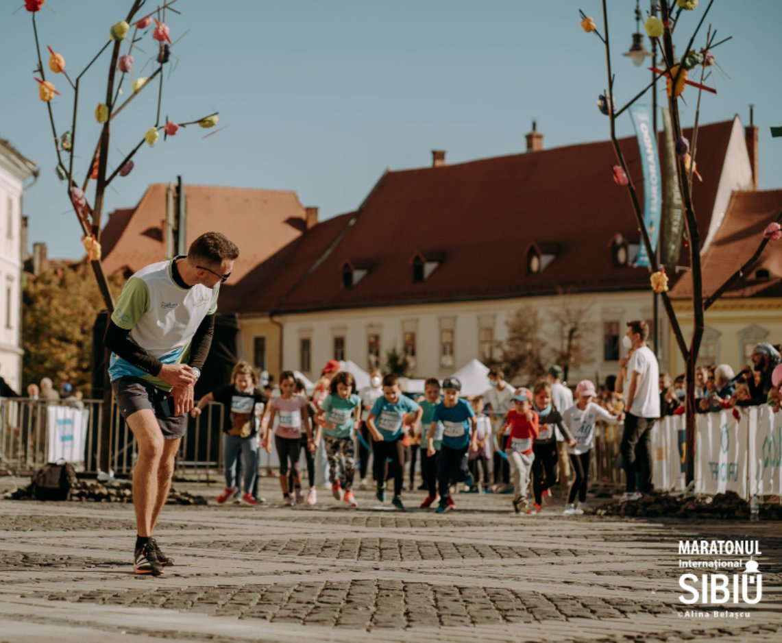 Antrenamente gratuite pentru copiii care aleargă la Maratonul Internațional Sibiu
