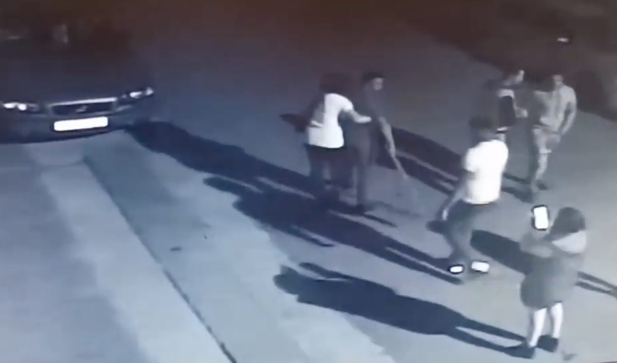 VIDEO Bătaia de la Cașolț a fost surprinsă de camerele de supraveghere