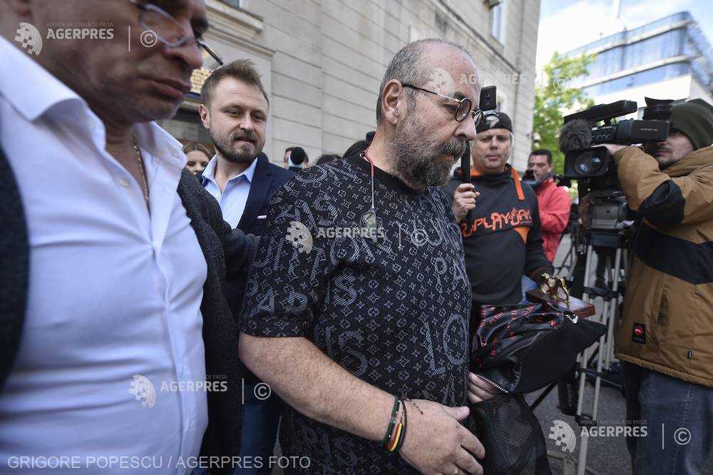 Cristian Popescu-Piedone s-a predat la Poliţia din Bragadiru