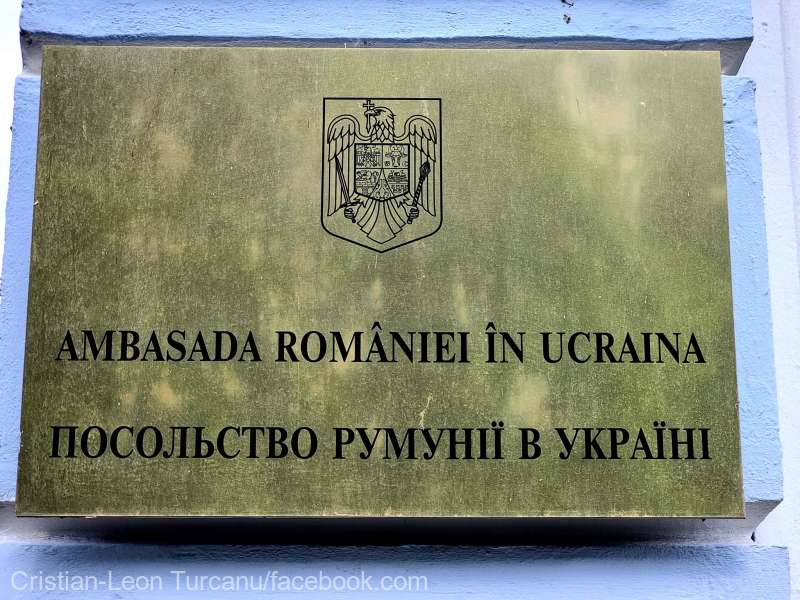 Ambasada României la Kiev şi-a reluat activitatea
