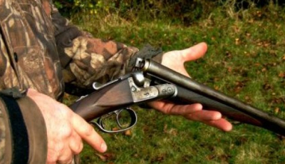 Un adolescent de 17 ani din Bistrița-Năsăud s-a împuşcat cu o armă de vânătoare