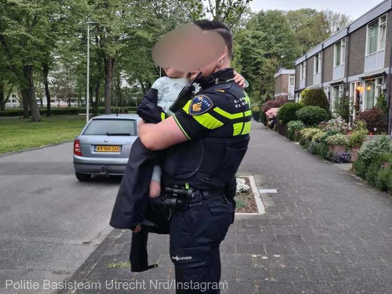 Ţările de Jos: Un băieţel de 4 ani a luat maşina mamei „la o plimbare”, avariind două autoturisme