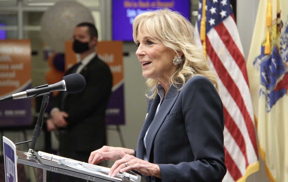 Jill Biden, prima doamnă a SUA vine în România pentru a se întâlni cu militarii americani și refugiații ucraineni