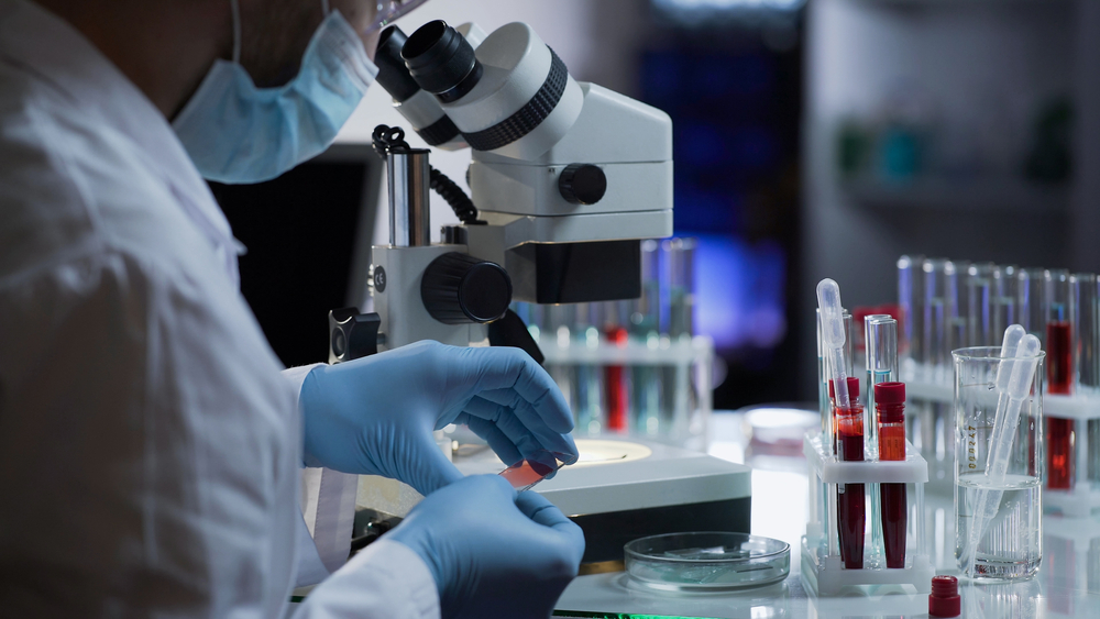 Variola maimuței, noul virus care se răspândește în Europa și America și Europa. Cum se transmite și care sunt simptomele