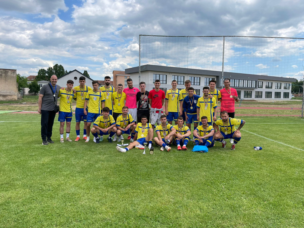 Echipa Universității „Lucian Blaga” din Sibiu a devenit vicecampioană națională universitară de fotbal