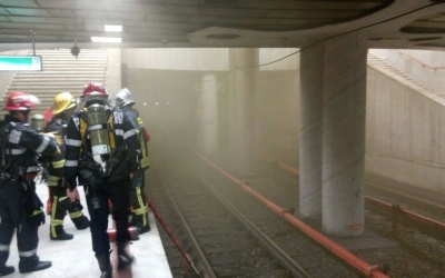 172 de persoane evacuate din garnitura de metrou de la Piaţa Romană