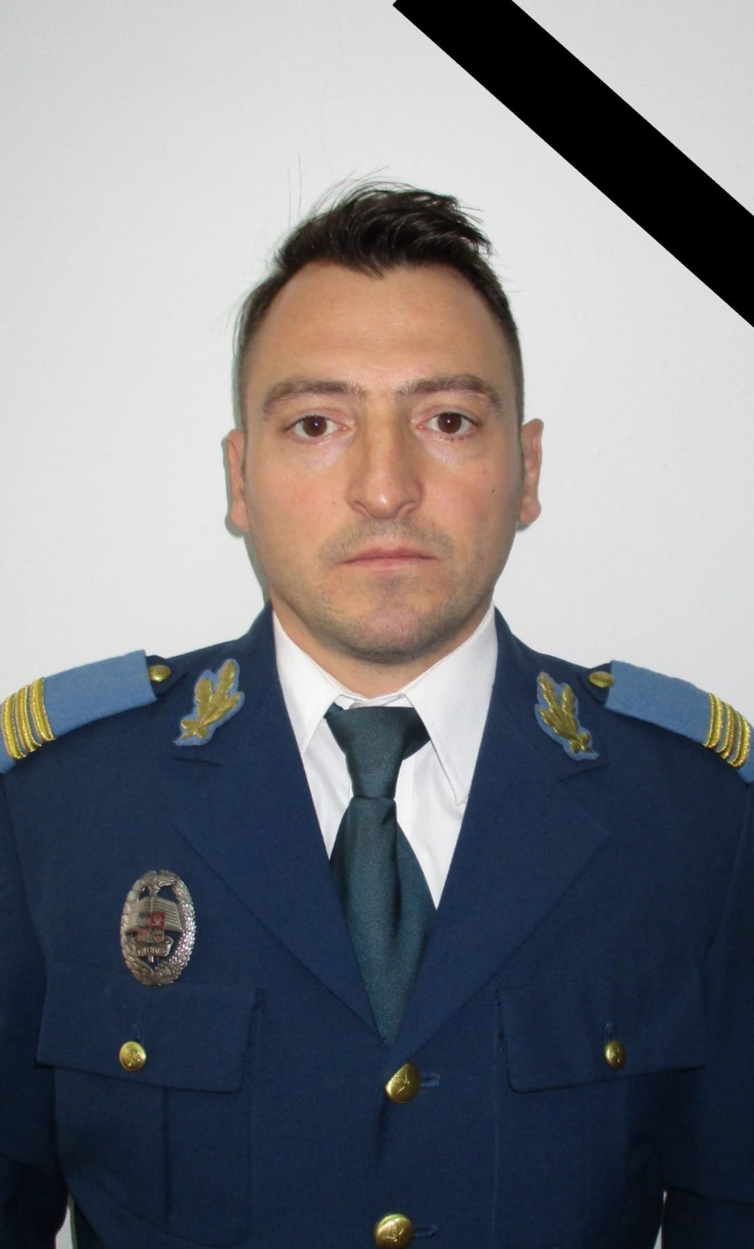 Un parașutist militar a murit într-un exercițiu pe Aerodromul din Buzău, în timpul unui exercițiu