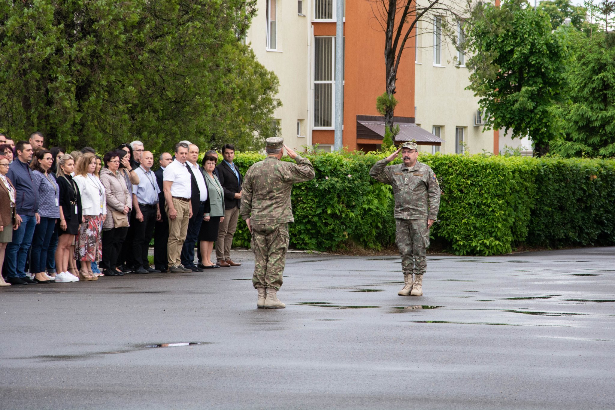 AFT Sibiu: Ceremonie de comemorare a militarului mort pe Aerodromul din Buzău după un salt cu parașuta