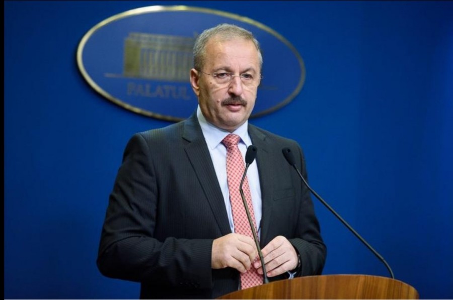 Vasile Dîncu: Legea privind stagiul militar voluntar se apropie de avizare. Ministrul spune că există interes