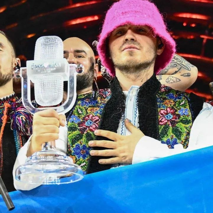 Kalush Orchestra, grupul ucrainean care a câştigat concursul Eurovision, vinde trofeul pentru a cumpăra drone