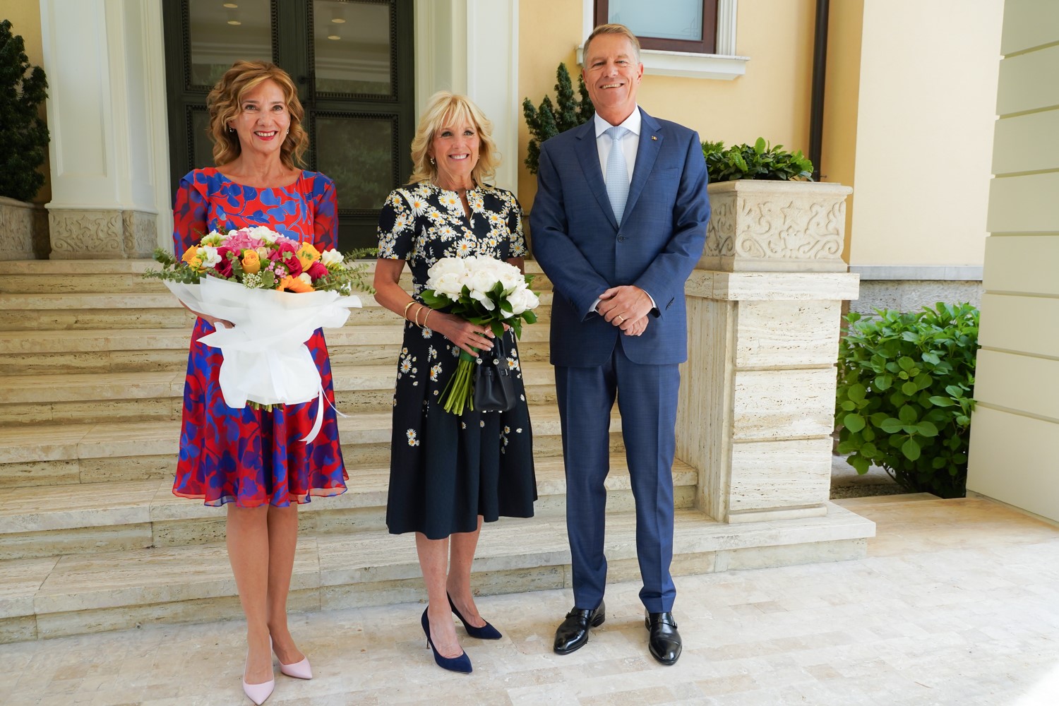 Carmen Iohannis: ”Noi i-am iubit întotdeauna pe americani şi suntem bucuroşi că ne asiguraţi securitatea”