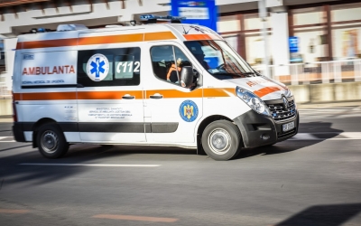 Accident în lanț la ieșirea din Mediaș spre Brateiu. O femeie a fost rănită