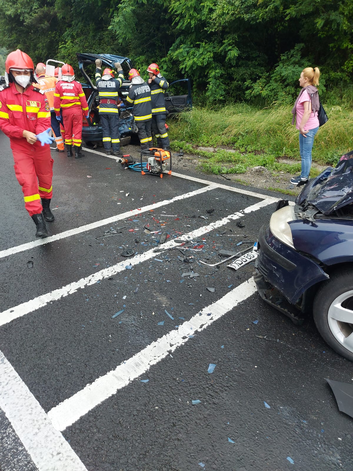 Actualizare. Accident la Boița. Trei răniți au fost duși la spital