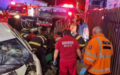 Accident cu patru morți în Iași. O șoferiță băută a lovit un grup de muncitori aflați pe marginea drumului